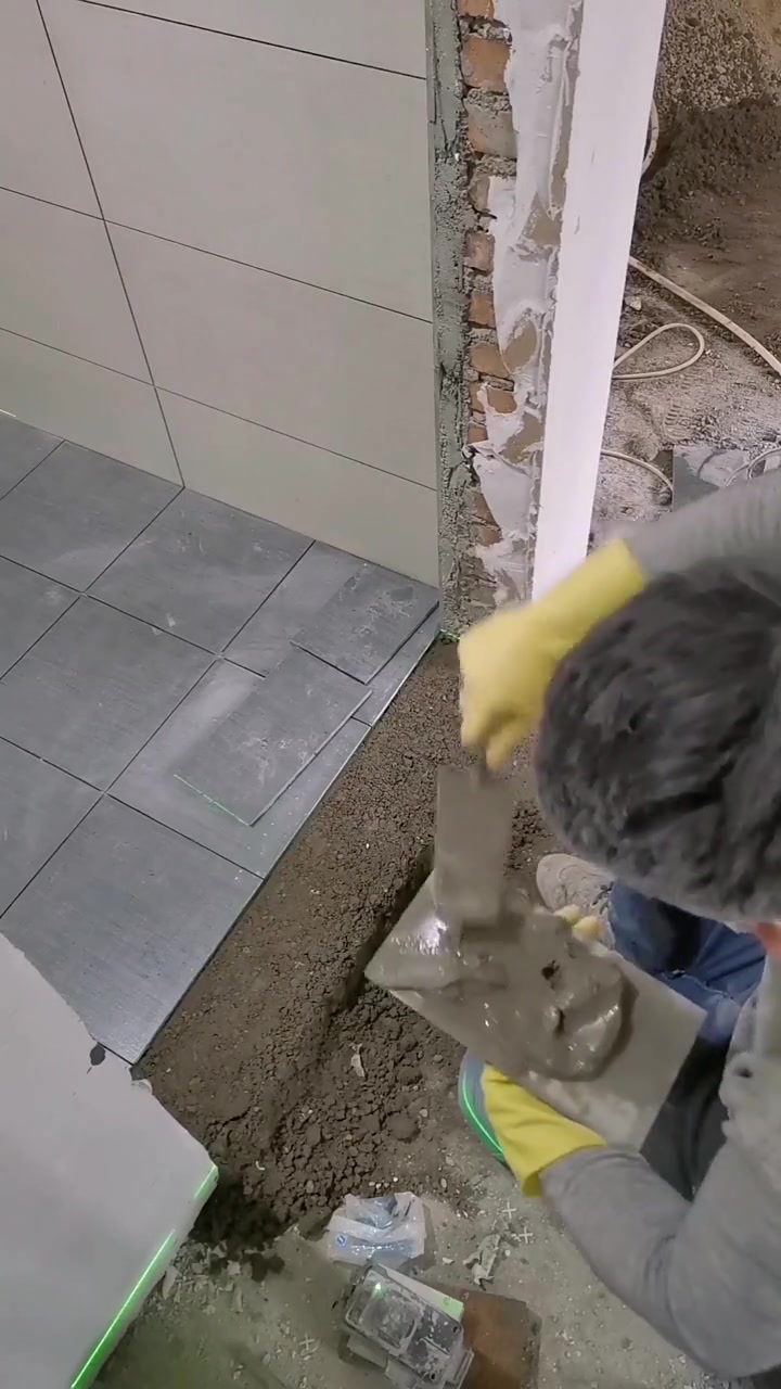 贴砖师傅手艺差(贴砖师傅手艺差怎么说)