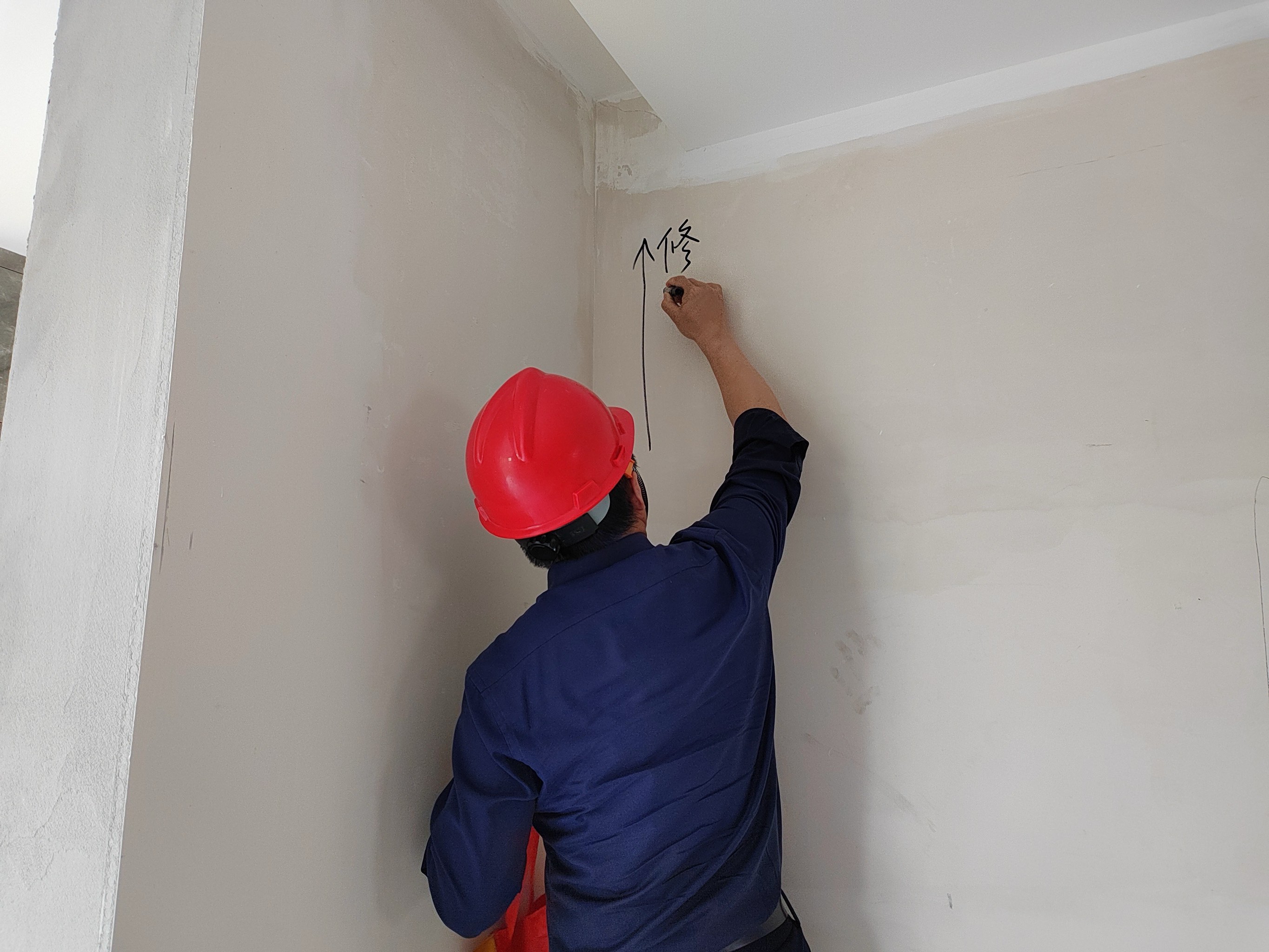 新房装修厨房墙砖空鼓标准(装修厨房墙瓷砖空鼓什么原因导致)